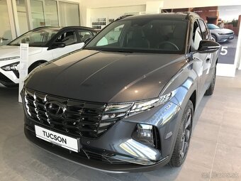 Hyundai Tucson 1,6 T-GDi Play , 1 majitel SR. - 10