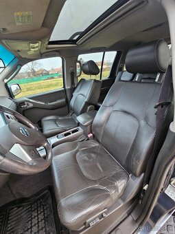 Nissan Pathfinder 2.5 dCI Automat 7-miestny - 10