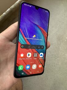 Samsung GALAXY a40 4/64GB - 10