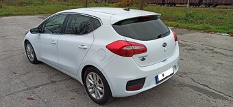 KIA Ceed 1.4 CVVT UEFA edicia Gold+Platinum - 10