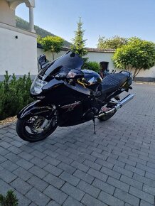 Honda cbr 1100xx blackbird - 10