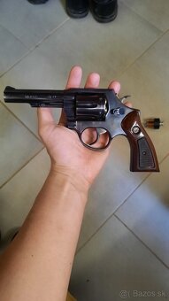 Revolver Taurus 82  38special - 10