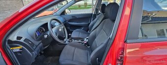 Hyundai I30 1.6 CRDi  - nafta - 10