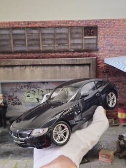 BMW Z4 M Coupe 1:18 Kyosho - 10