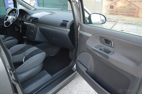 VOLKSWAGEN SHARAN 1,9 TDI 85kW AT5 7 miestne - 10