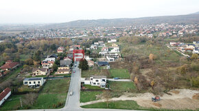 PREDAJ nádherný pozemok všetky siete Záhorská Bystrica - 10