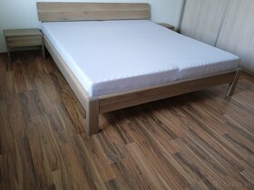 Dubová posteľ Izabela + stolíky + rošty, za komplet iba 650€ - 10