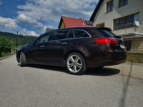 Opel INSIGNIA Sport tourer 4x4 - 10