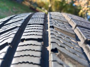 205/60 r16 zimne pneumatiky - 10