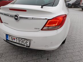 Opel Insignia A 2.0 CDTI - 10