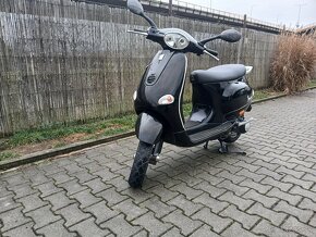 Piaggio Vespa ET4 125 - 10