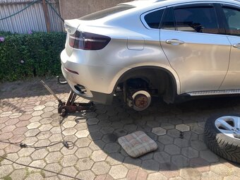 BMW X6 - 10