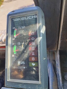 Pasovy nakladac Takeuchi TL230 s klimou, SPZ, High Flow. - 10