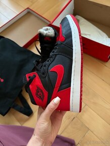 Nike Air Jordan 1 Retro High OG "Satin Bred" - 10