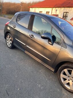 Peugeot 308 1.6HDI - 10