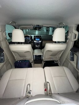 Toyota Landcruiser 2018 , 135000 km, 130KW, 1 majitel - 10