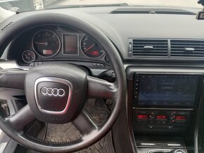 Audi A4 Avant 2.0 TDI - 10