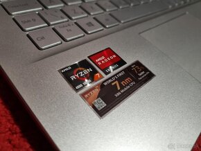 Predám ASUS VivoBook Ultra 14 Ryzen 7-4700U Octa Core - 10