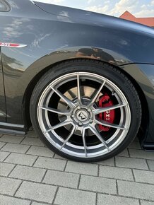 Volkswagen Golf 7 GTI Performance - 10