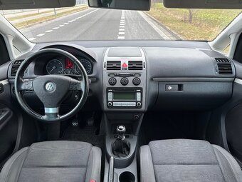 VW Touran 2.0TDI Nová STK - 10