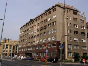 Na predaj 2 administratívne priestory Bratislava-Staré mesto - 10