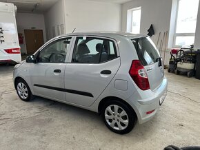 Hyundai i10 1.1i 1.MAJITEL naj.: 57tis.km 4 x EL.OKNA - 10