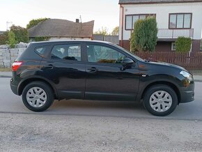 Nissan Qashqai 1.6i Tekna 4x2 - 10