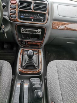 Suzuki Grand Vitara 2.0 HDi 4x4 - 10