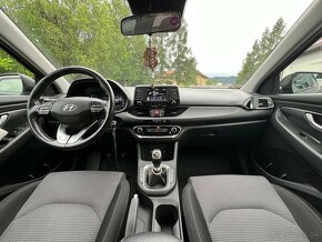 Hyundai i30 1.6 Diesel 122.tis KM r.v.2018 - 10