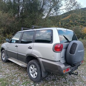 Terrano II 2,7tdi - 10