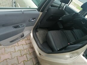 Renault Grand Scénic II 1.9 dCi - 10