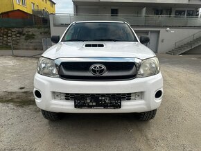 TOYOTA HILUX 2,5 DIESEL 4X4 ROK 2011 - 10