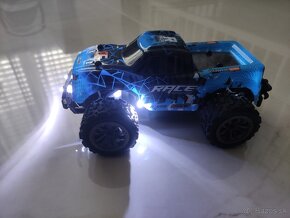 rc auto na diaľkové ovládanie - 10