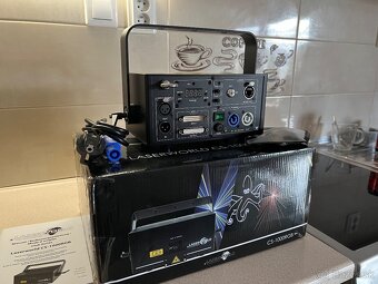 Laserworld CS-1000RGB MK4 Laser Svetlá - 10