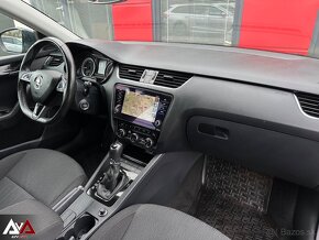 Škoda Octavia Combi 2.0 TDI DSG Style, Športový volant, SR - 10