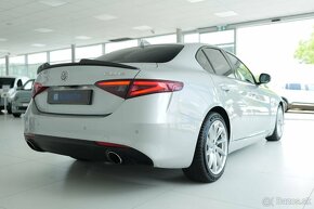 Alfa Romeo Giulia 2.0GME 147kW - 10