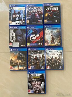 Playstation 4 slim 500gb + hry - 10