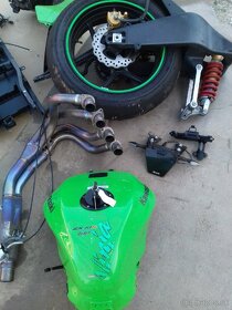 Na ND Kawasaki Ninja  ZX 10R. - 10