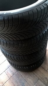 ZIMNÉ 215/55 R17 2 ks MICHELIN a 4 ks BF-GOODRICH cca 5-6 mm - 10