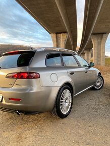 Alfa Romeo 159 2.4 JTDm 147 kW, automat - 10