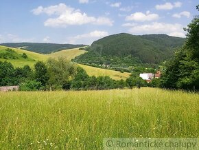 Väčší pozemok na stavbu v tichom horskom prostredí  nad ob - 10