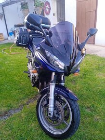 YAMAHA FAZER 600 - 10