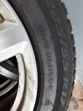 Predám na Audi A6, VW, zimné disky 225/55/17,  17tky.Pirelli - 10