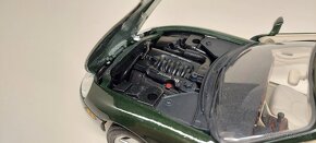 1:18 JAGUAR XK8, 1 - 10