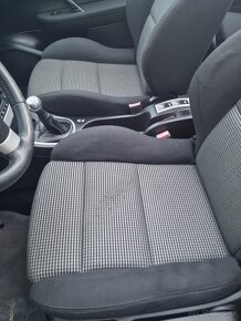 Peugeot 307 CC 2.0 16V Dynamique Top stav , zárkuka na KM - 10