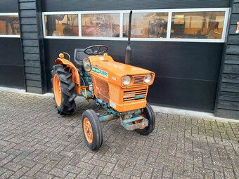 Traktor Kubota L 1801 - 10