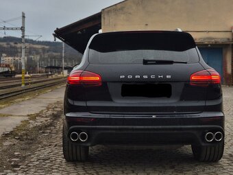 Porsche Cayenne S 4.2d FL - 10