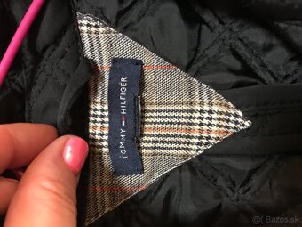 TOMMY HILFIGER originál damska bundicka S - 10