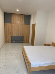 3-IZBOVÝ BYT na prenájom 125m² - 10