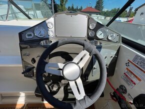 BAYLINER Ciera 8 + MERCRUISER 6.2l V8 MPI 350ps DTS BRAVO II - 10